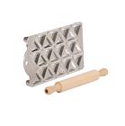 Mould for triangular ravioli with a roller